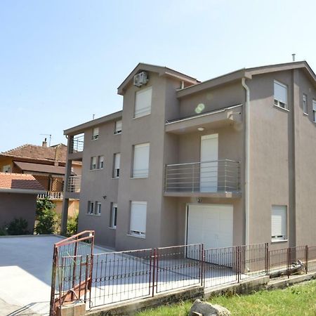 Apartmani Stefanija 티바트 외부 사진