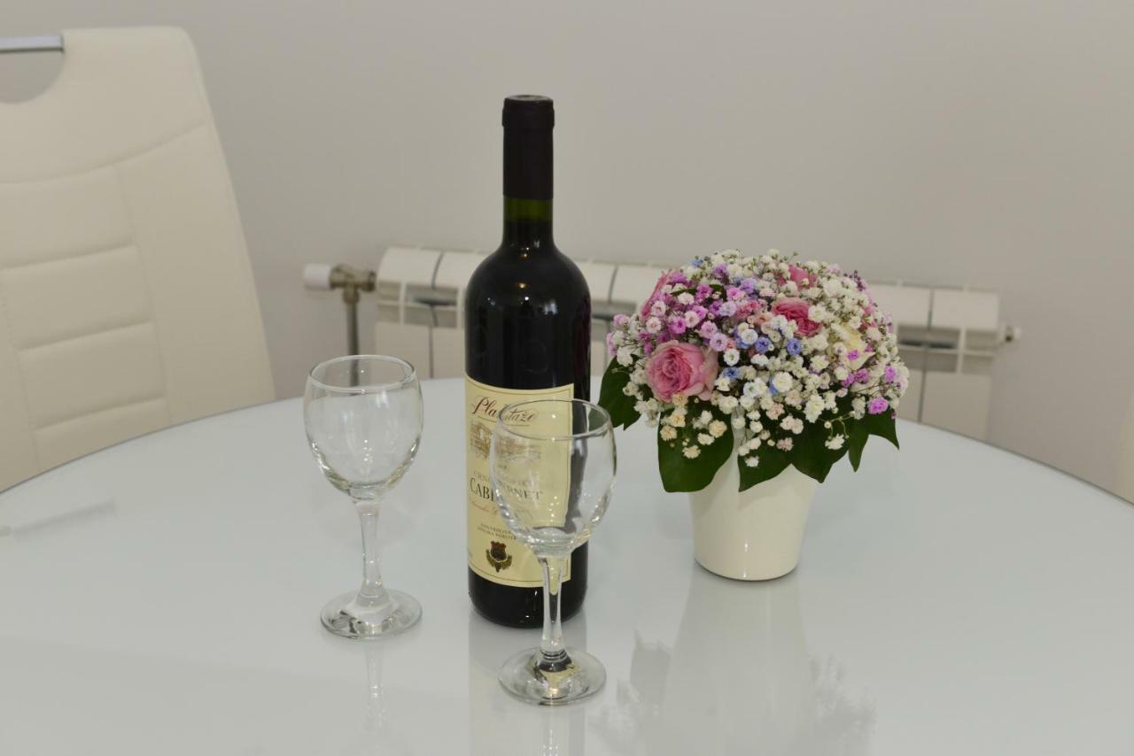 Apartmani Stefanija 티바트 외부 사진