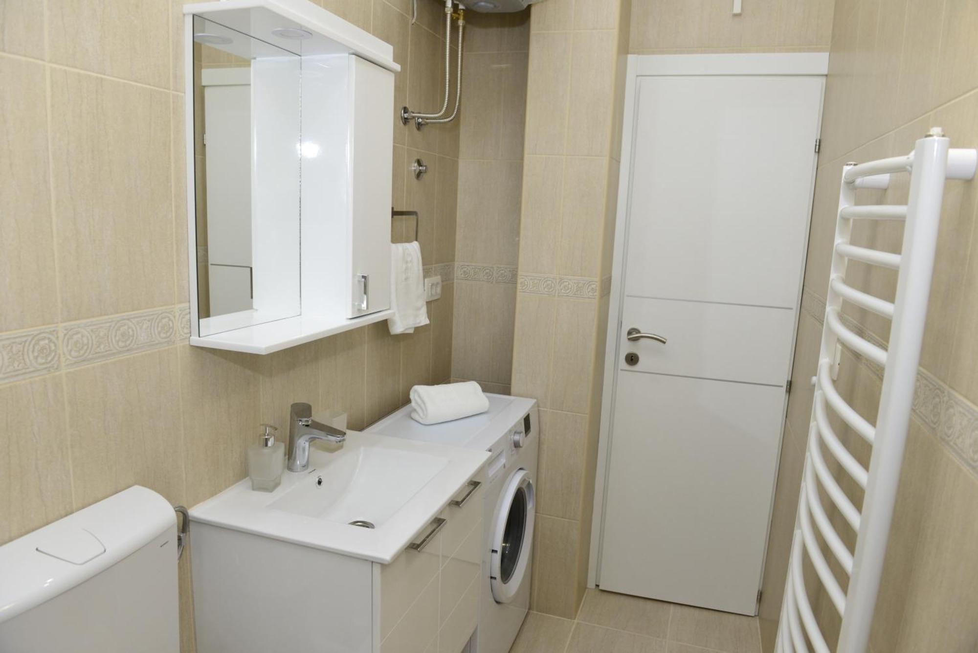 Apartmani Stefanija 티바트 외부 사진