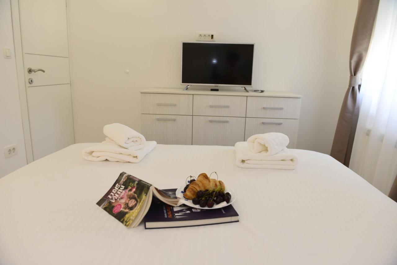 Apartmani Stefanija 티바트 외부 사진